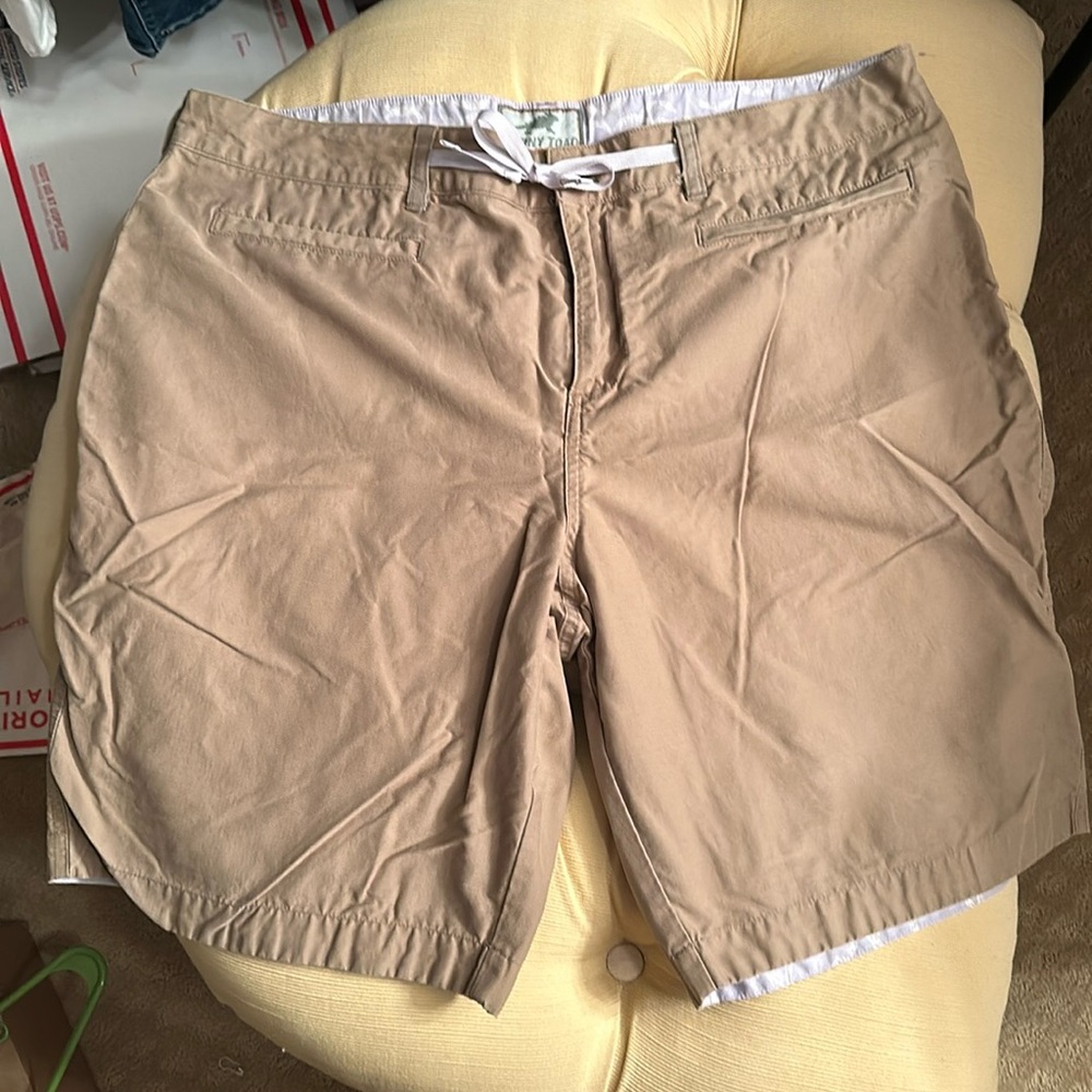 Horny Toad hiking shorts. Size 14. Khaki.